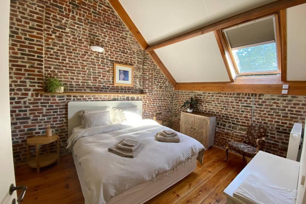 Charmant Appartement Dans Une Ancienne Ferme 尼维尔 外观 照片